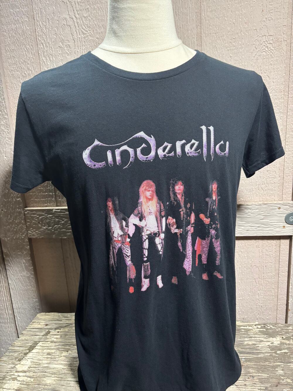 Cinderella Black T-Shirt Size XL Official 2010 Tour Tee